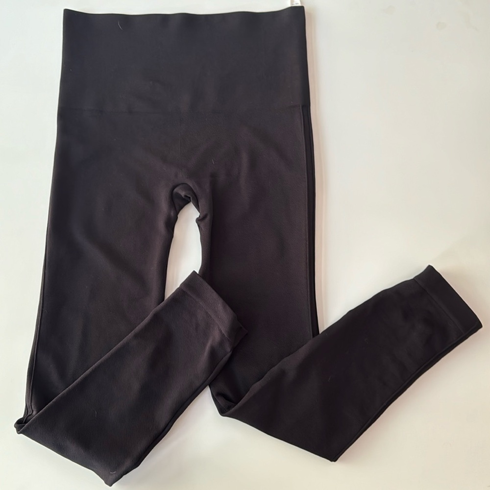 SPANX black knit Look At Me Now seamless leggings size medium